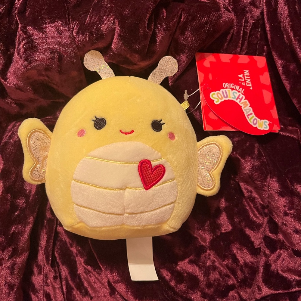 nixie squishmallow